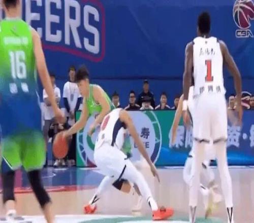 豪门壁垒摇,客队趁虚而,惊天反击一,开云体育,开云体育官网,开云体育app,开云体育平台,KAIYUN,SPORTS,kaiyun登录入口